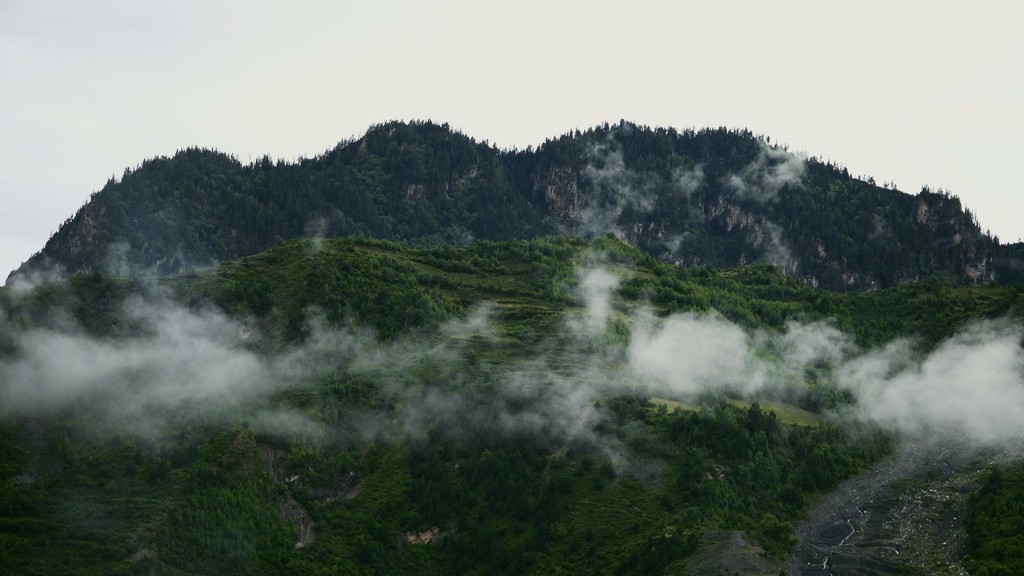 甘南雾气迷人风景写真