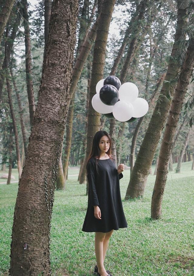 少女森林气球时尚写真