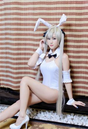 美女嫩模cosplay兔女郎时尚写真图片