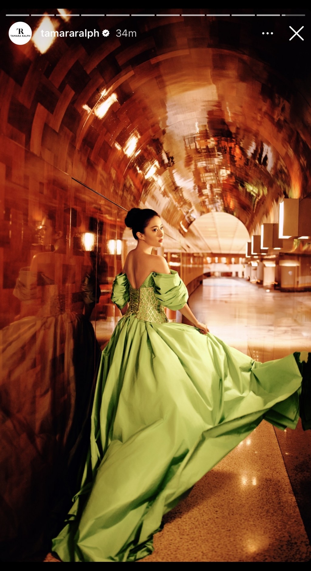 刘亦菲绿色礼服优雅大气写真图片