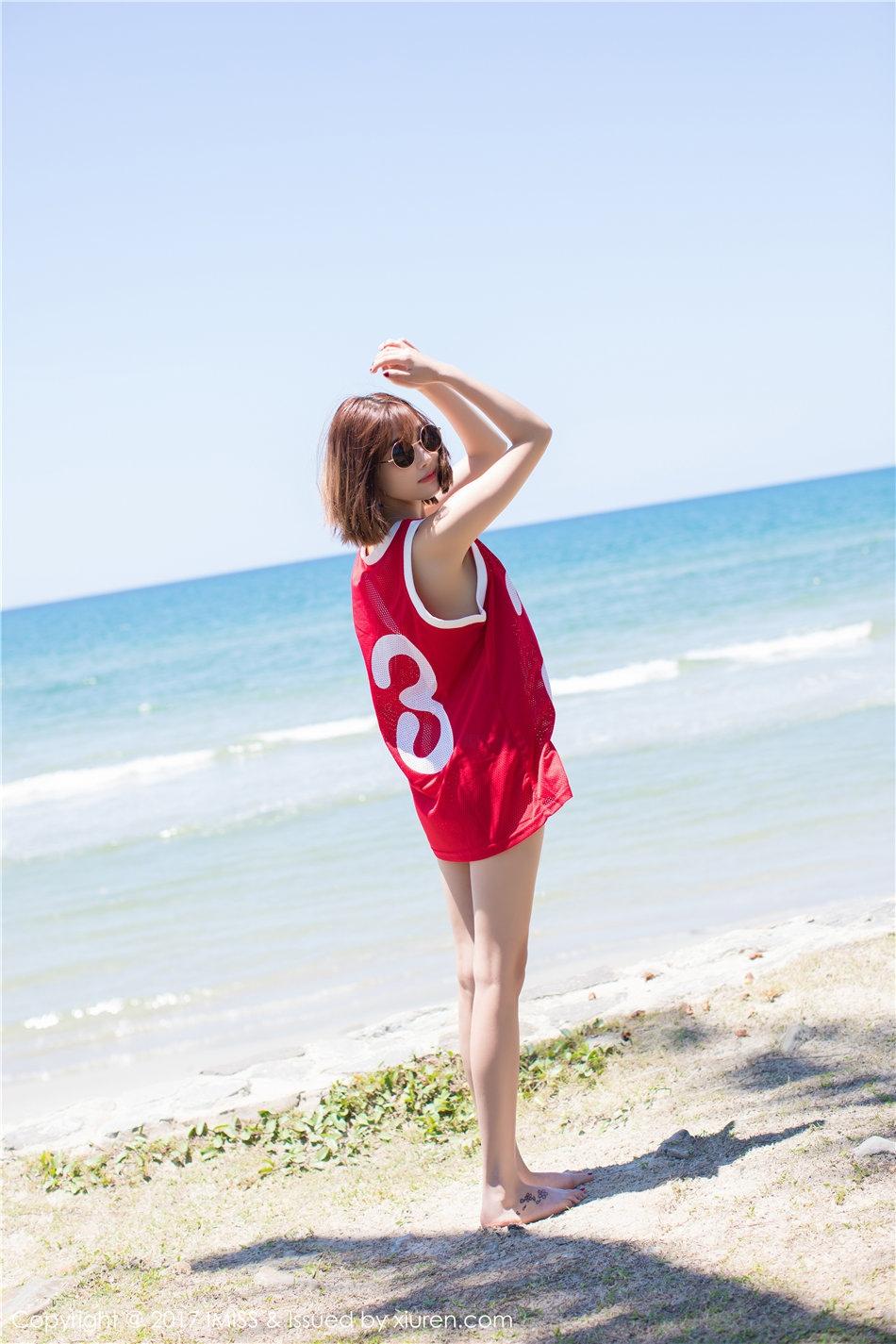清纯美女杨晨晨sugar海边篮球服时尚写真图片