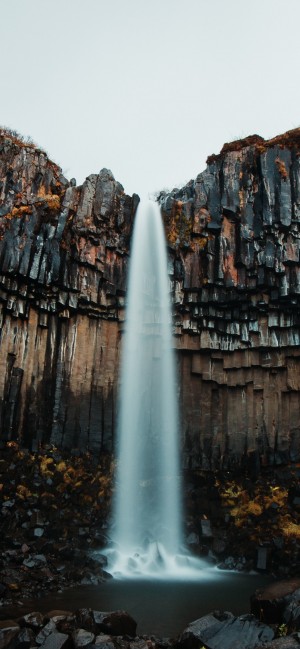 冰岛斯瓦蒂瀑布唯美风景手机壁纸