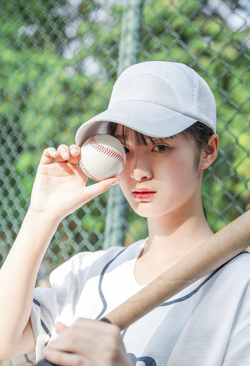 靓丽棒球少女清新时尚写真