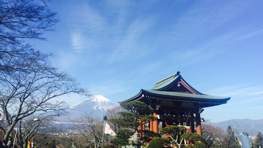 日本富士山壮丽高清桌面壁纸