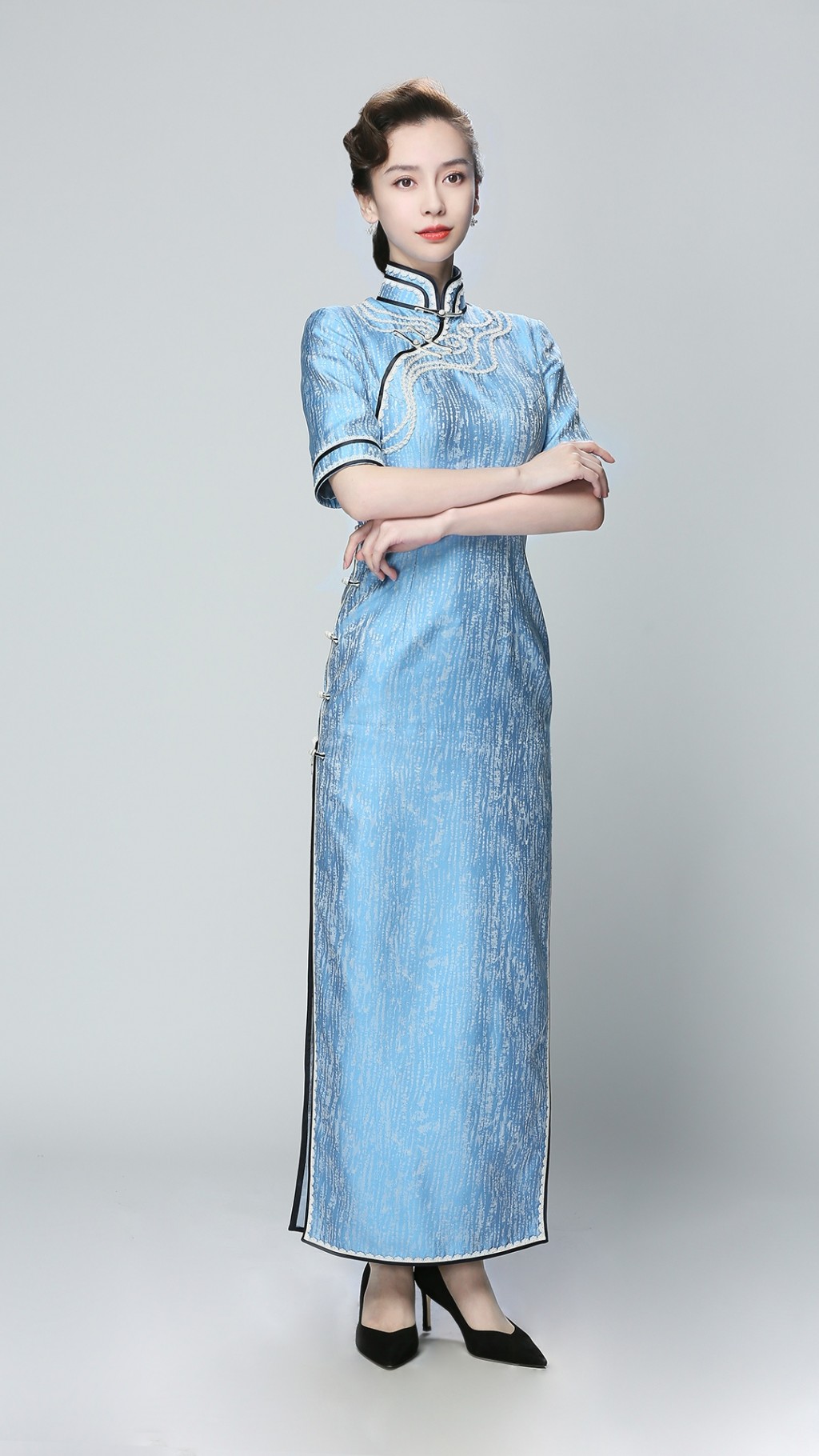 angelababy旗袍造型优雅高清手机壁纸