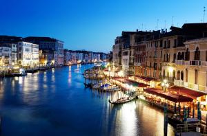 威尼斯大运河风景图片
