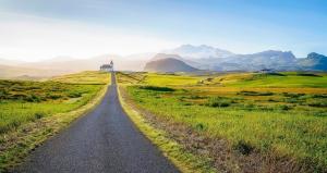 险峻孤寂壮阔的山区风景——冰岛威斯特拉洪山