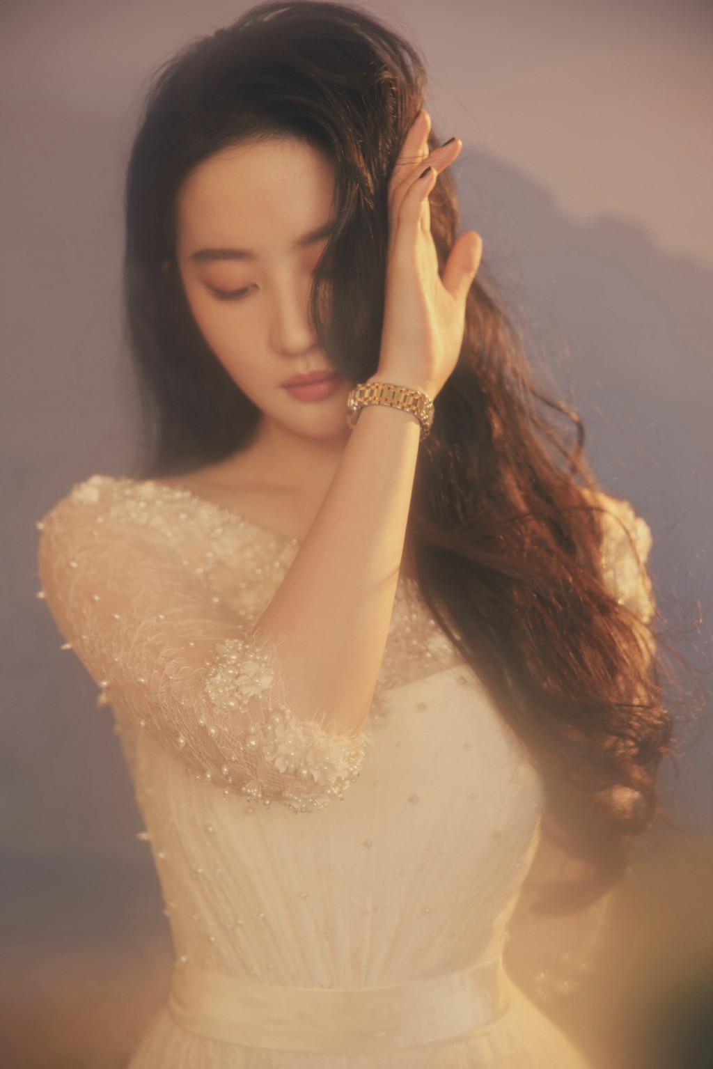 刘亦菲珍珠纱裙造型魅力风情写真图片