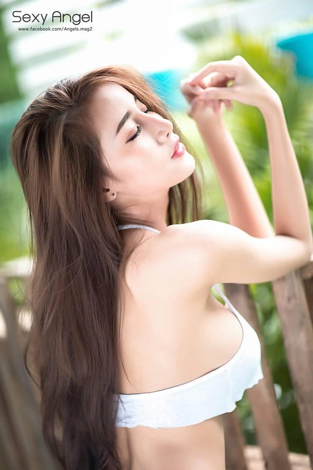泰国女神Pichana Yoosuk超短吊带t恤性感迷人