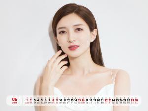 2019年6月江疏影性感写真日历图片