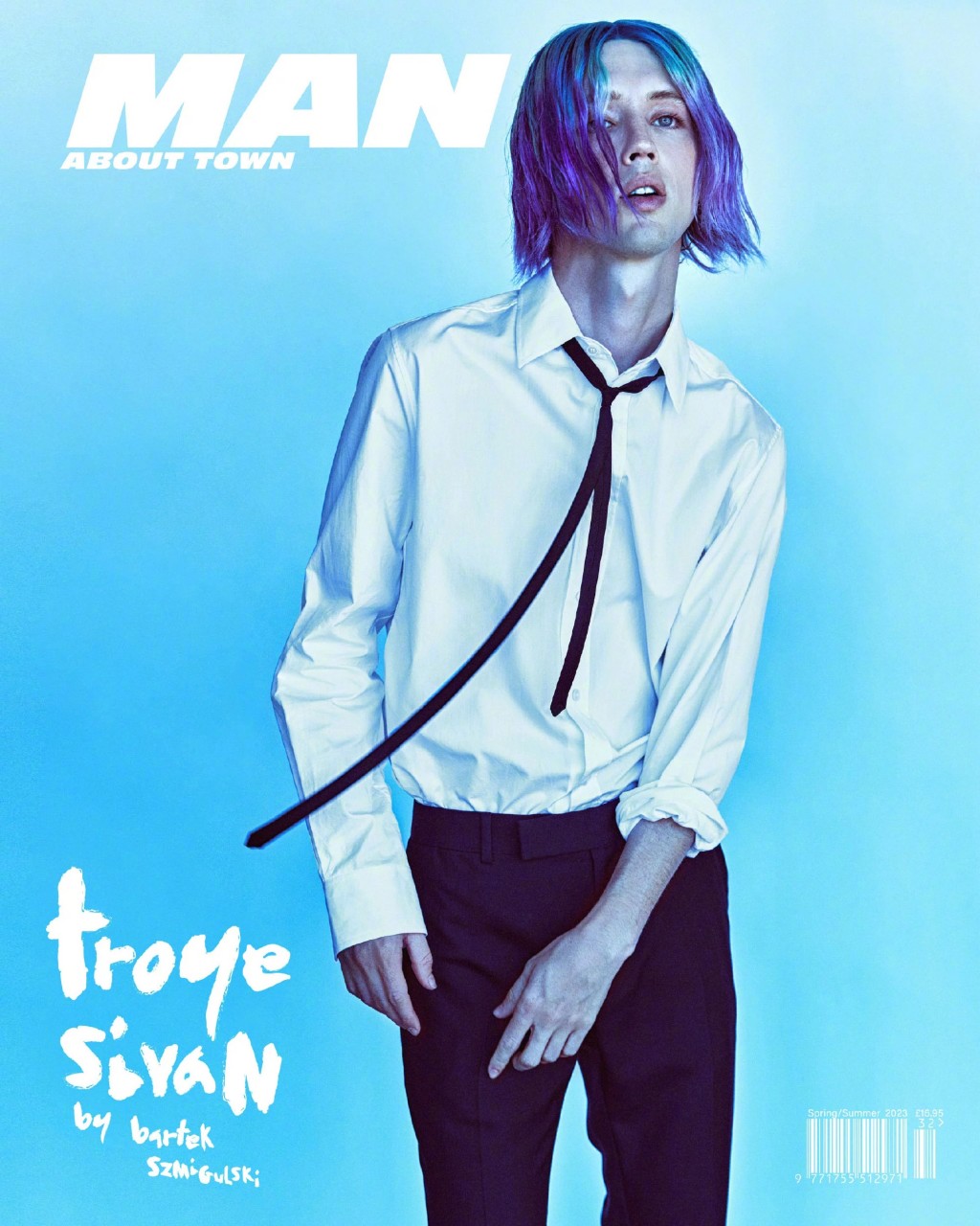 戳爷Troye Sivan特洛耶·希文蓝发造型酷帅时髦写真
