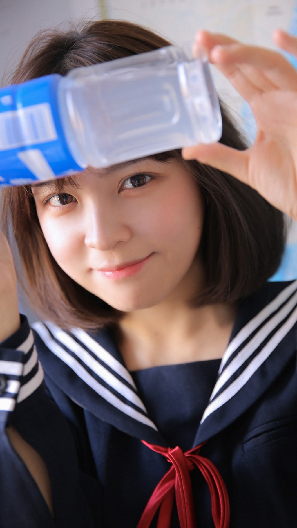 日本校服美少女清纯可爱活泼高清手机壁纸