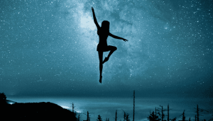 夜空中的拉丁舞者