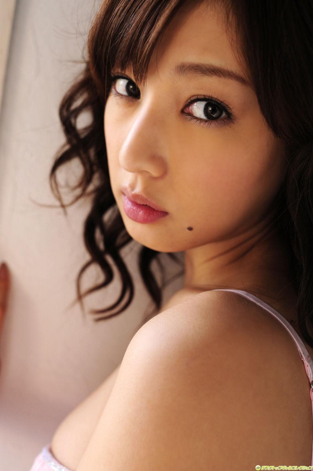 成熟少妇池田夏希 Natsuki Ikeda 粉红色的诱惑写真图片