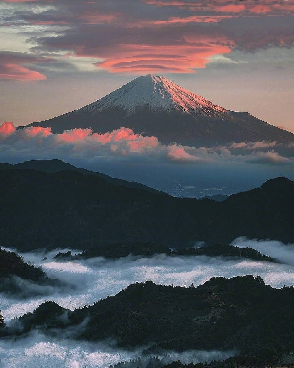日本东京富士山唯美风景壁纸图片