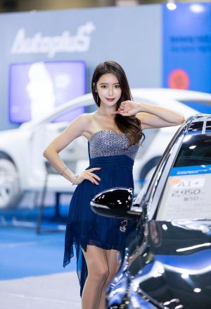 韩国赛车女郎精致漂亮小脸成全场焦点
