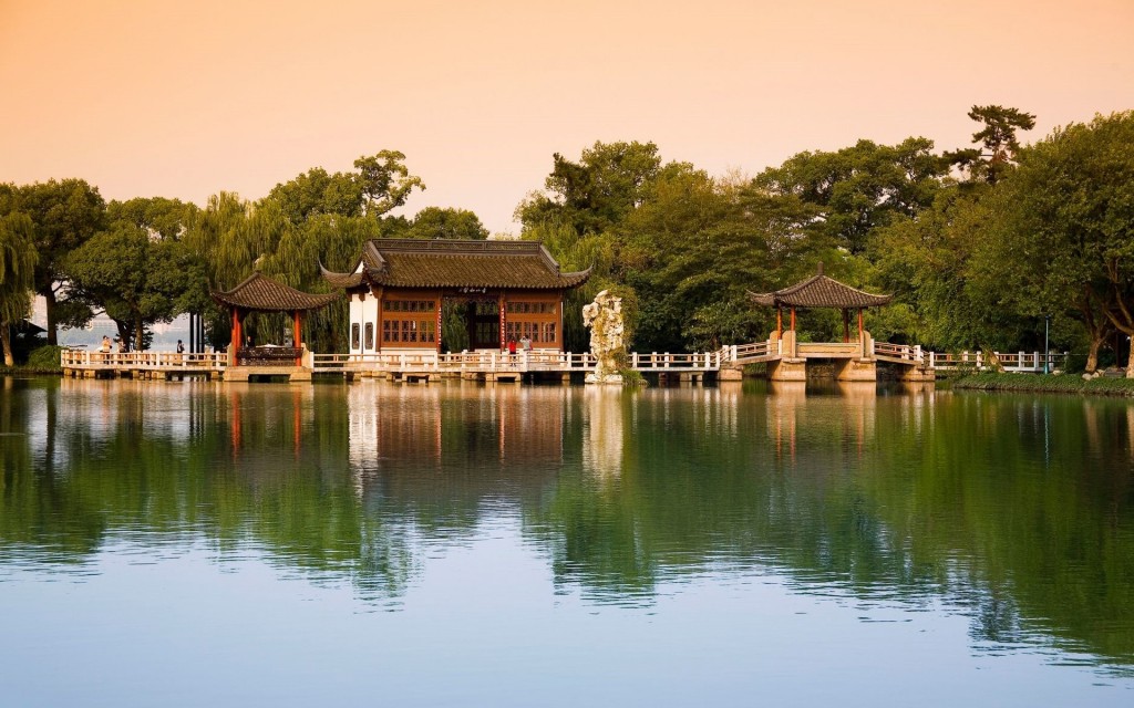 夕阳下杭州西湖精致图片桌面壁纸