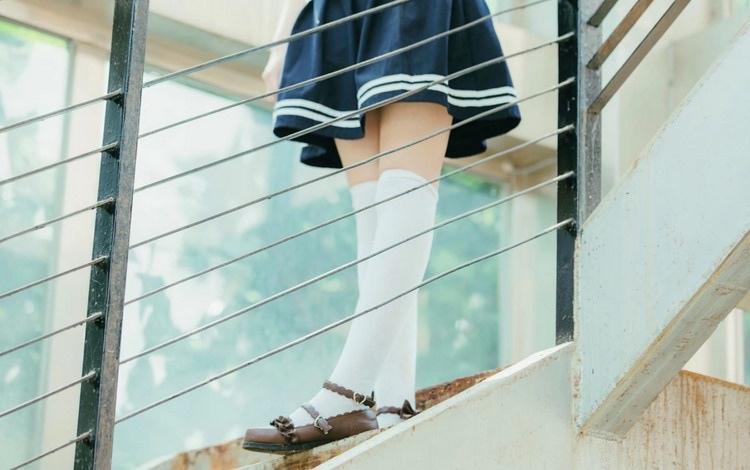 校园学妹少女拖拖丝袜迷人青涩元气活泼写真