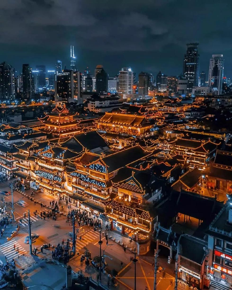传统与现代交织构成上海的日常美景，新与旧之歌的魔都
