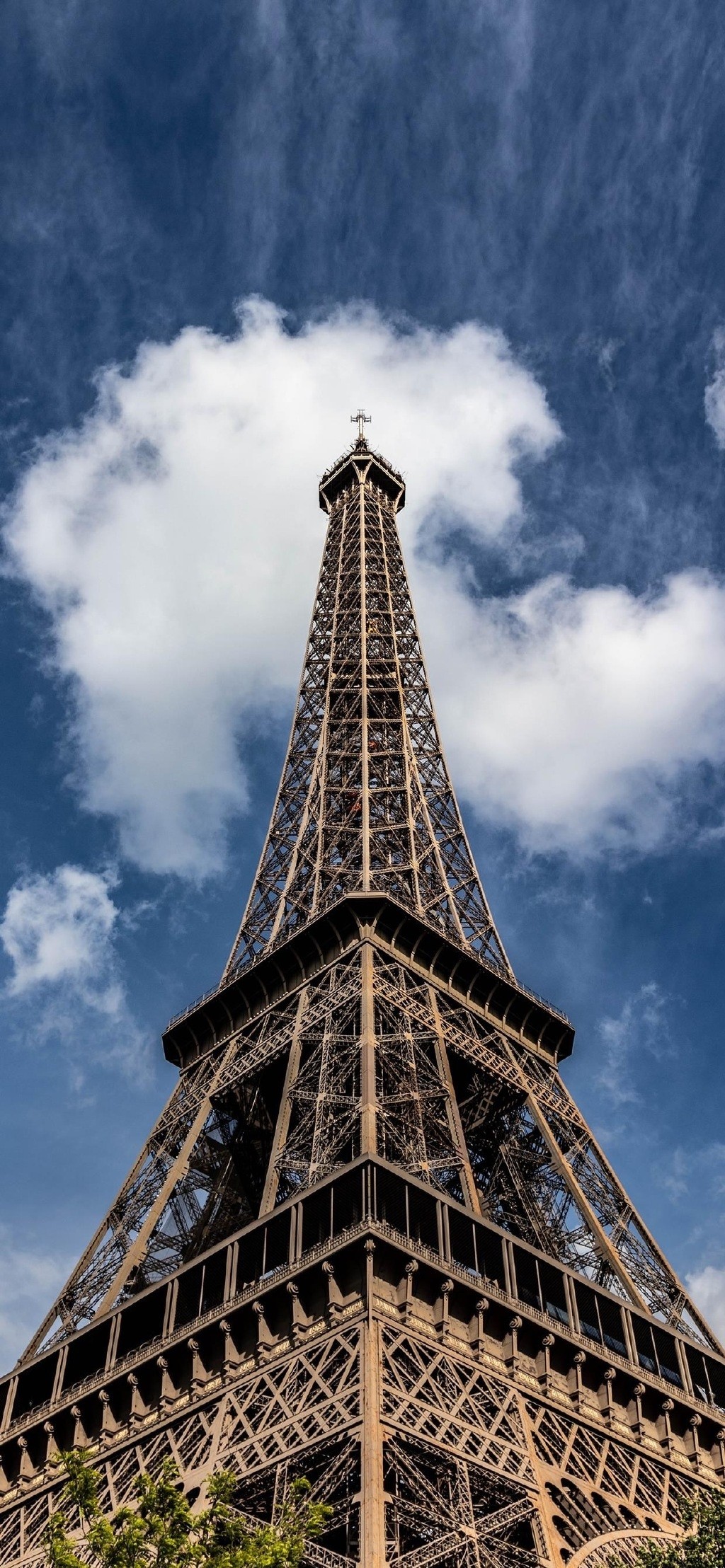 巴黎埃菲尔铁塔壮丽高清手机壁纸