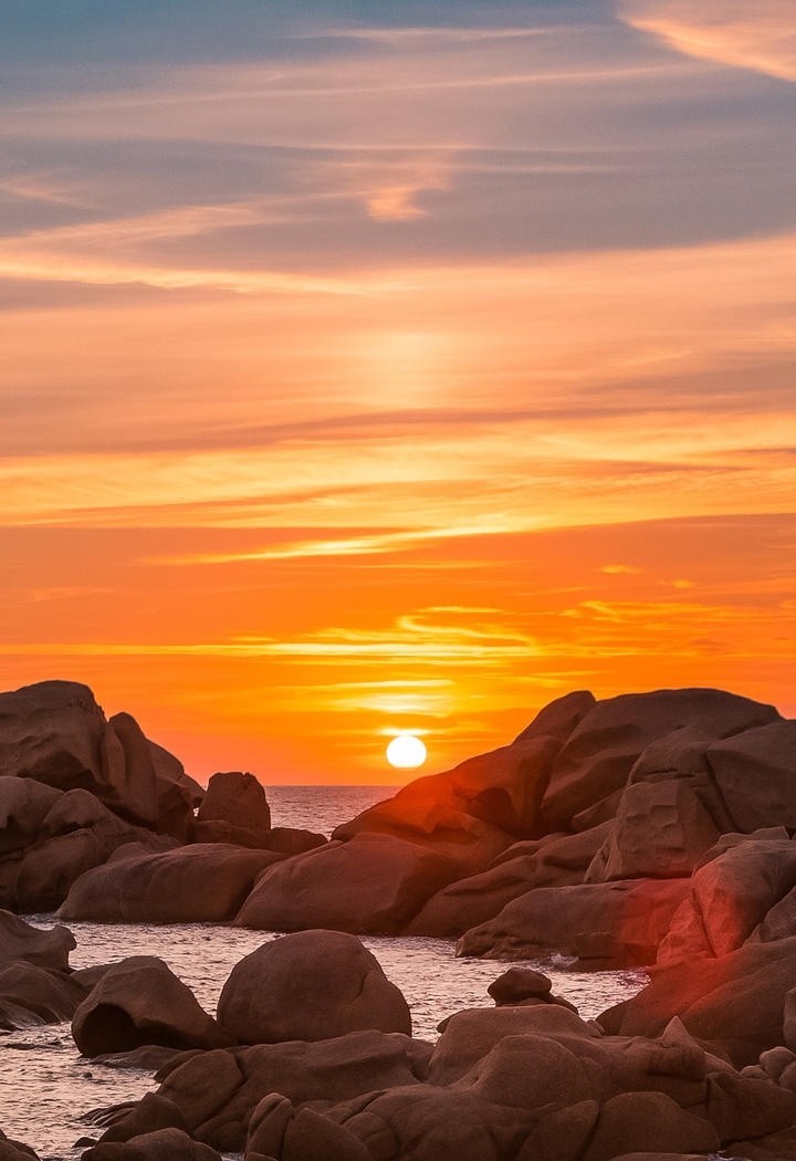 独特魅力的海边夕阳风景图片