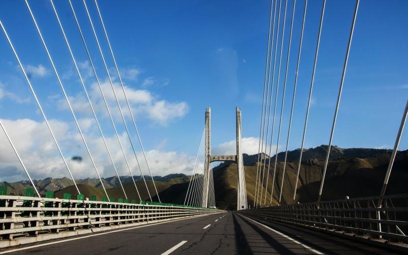 新疆伊犁果子沟大桥风景写真