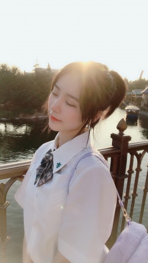 SNH48何阳青青阳光少女图片