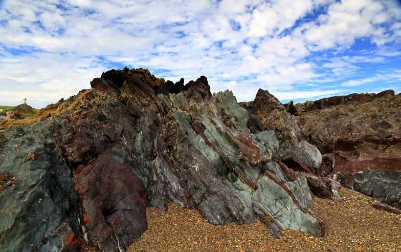 纽伯勒海滩的石头