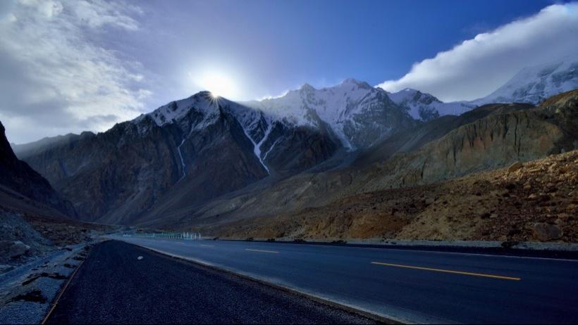 新疆帕米尔高原风景写真图片
