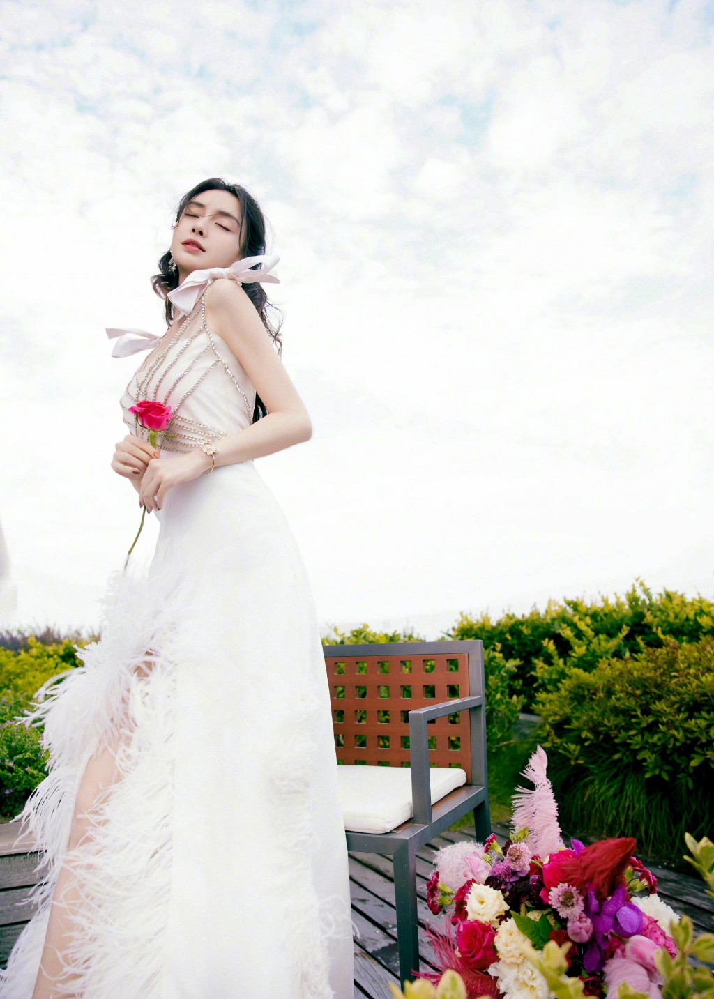 angelababy白色高定礼服精致优雅浪漫格调写真图片