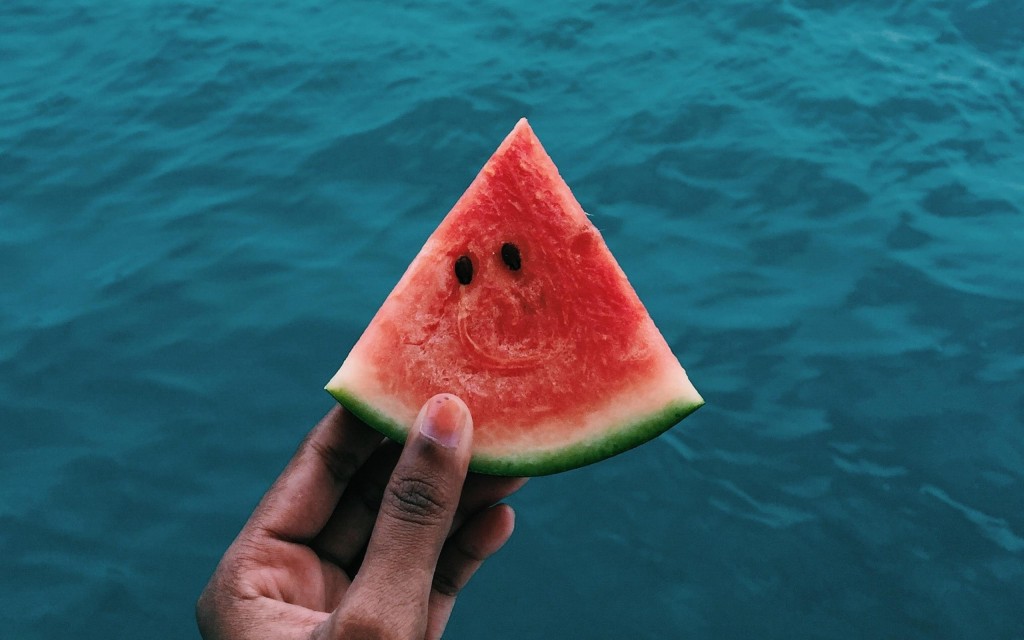 西瓜是清凉夏日的必备水果