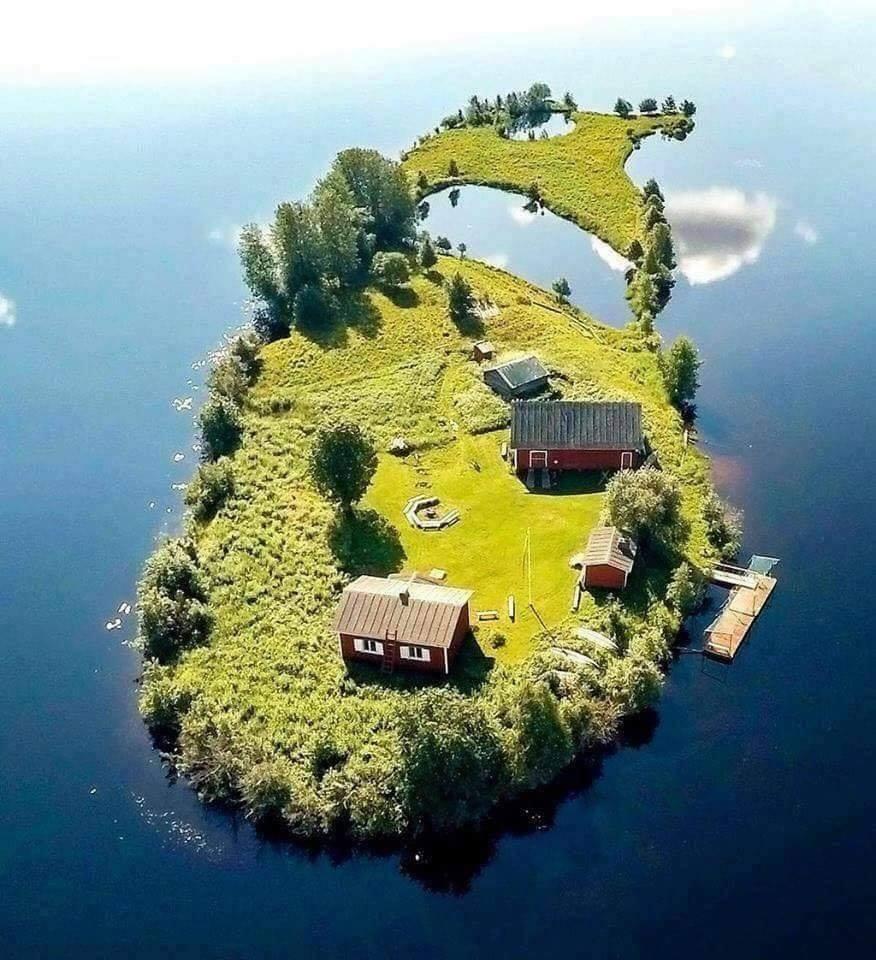 芬兰罗瓦涅米市的一座小岛
