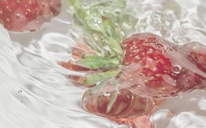 夏日清甜草莓高清桌面壁纸