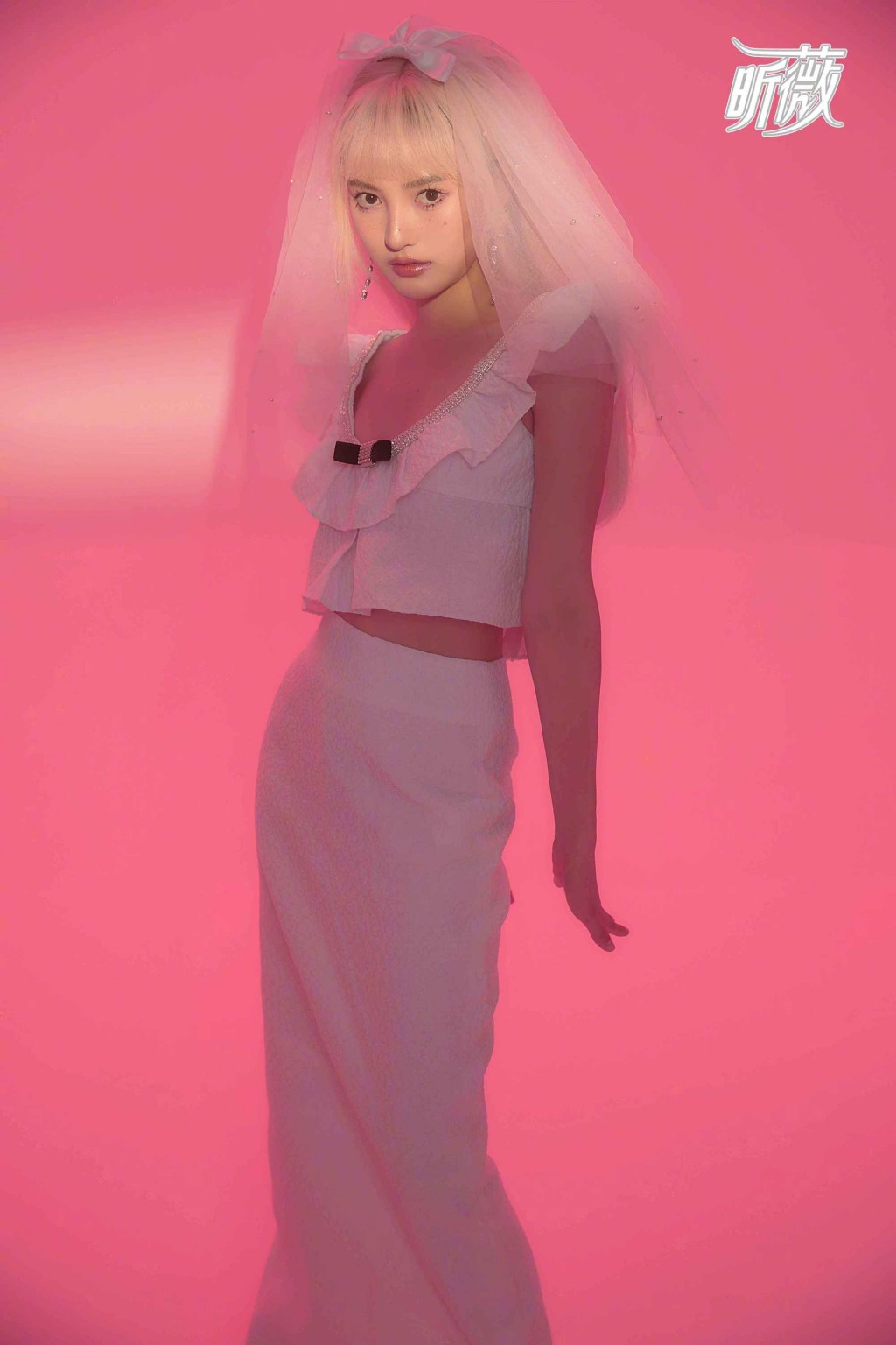 肖恩雅芭比女孩造型粉色氛围感写真