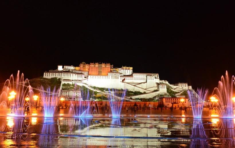 西藏布达拉宫风景图片