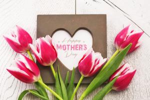 母亲节花束温馨图片壁纸