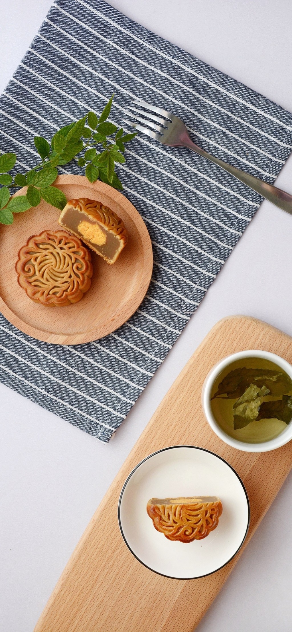 中秋美食系列清新月饼手机壁纸