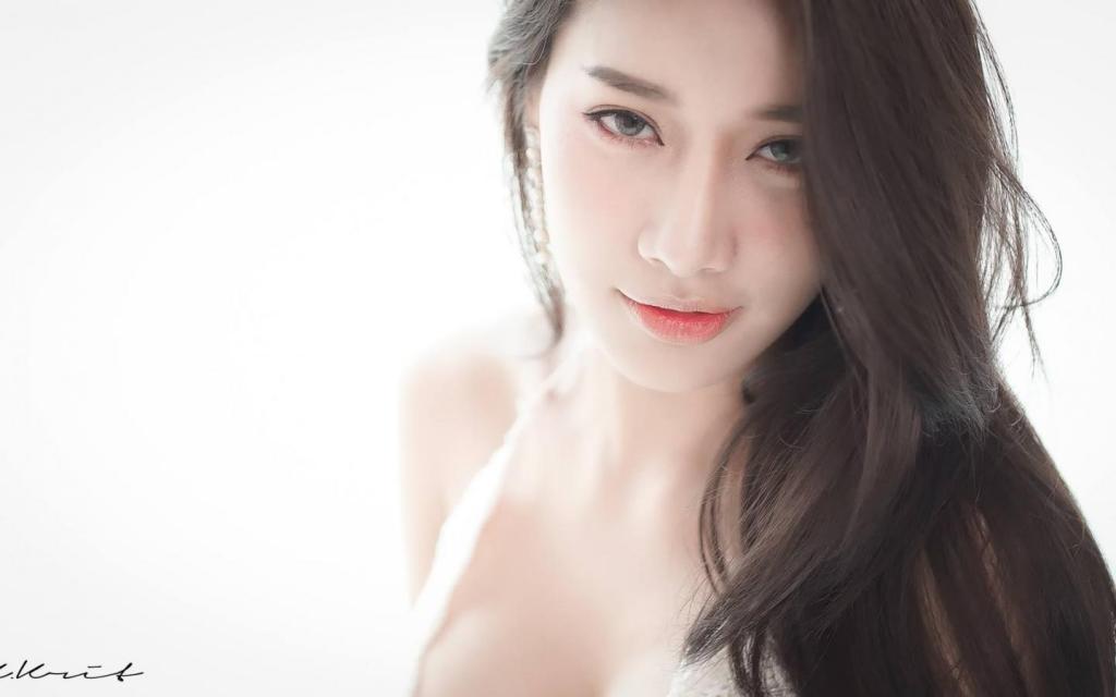 泰国网红嫩模Pichana Yoosuk福利美照