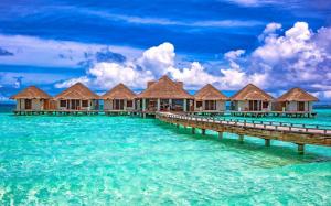 马尔代夫蓝色海岛风景壁纸