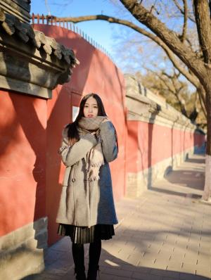 清纯美女冬天在北京小巷街唯美特写写真