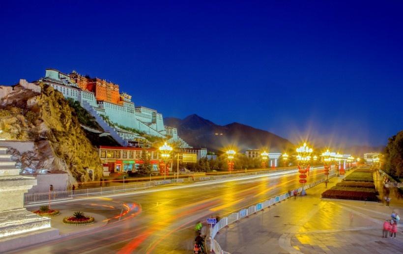 西藏布达拉宫写真图片