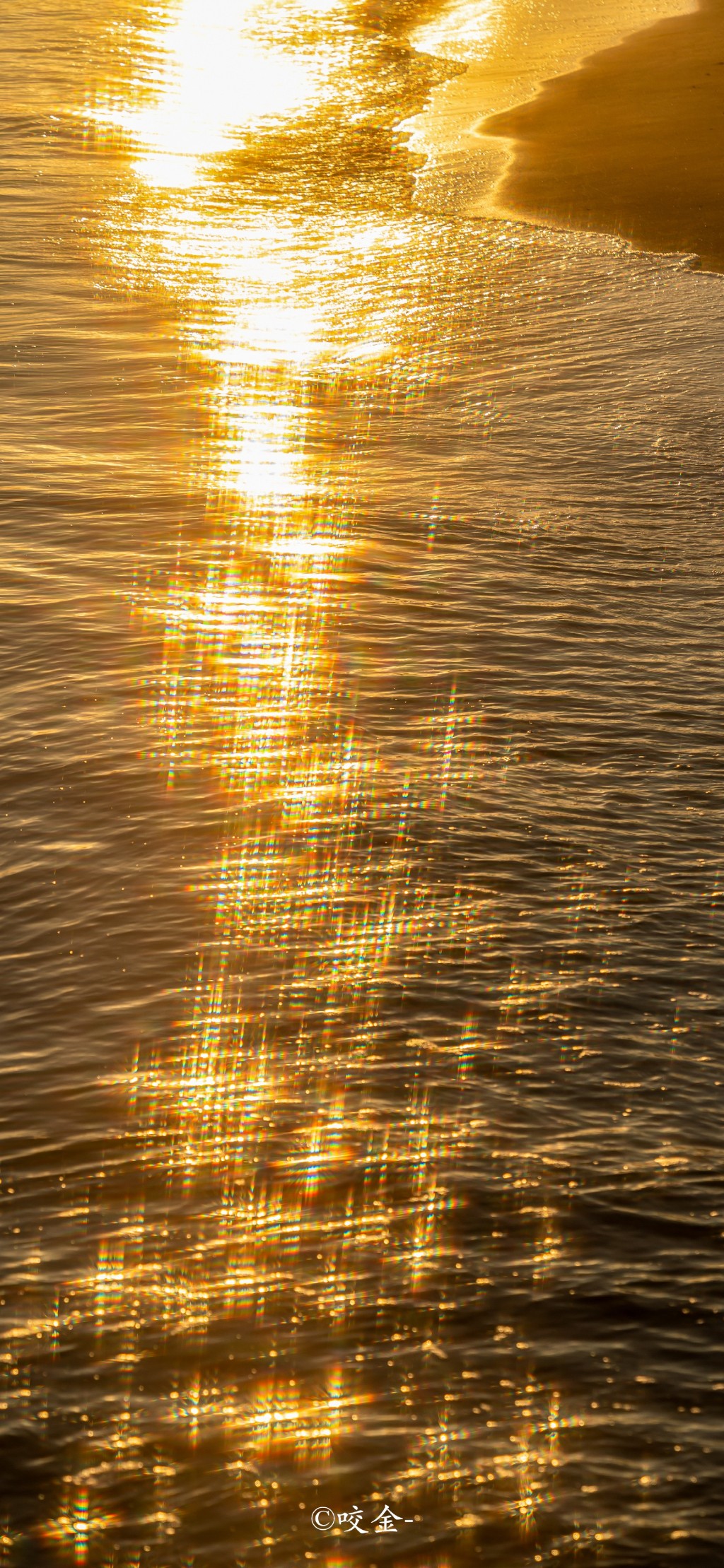 日落黄昏海边金光风景手机壁纸