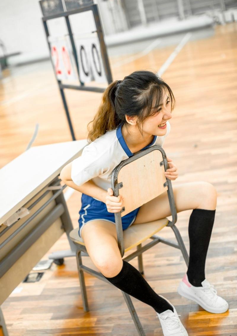 清纯少女化身篮球宝贝活力四射写真
